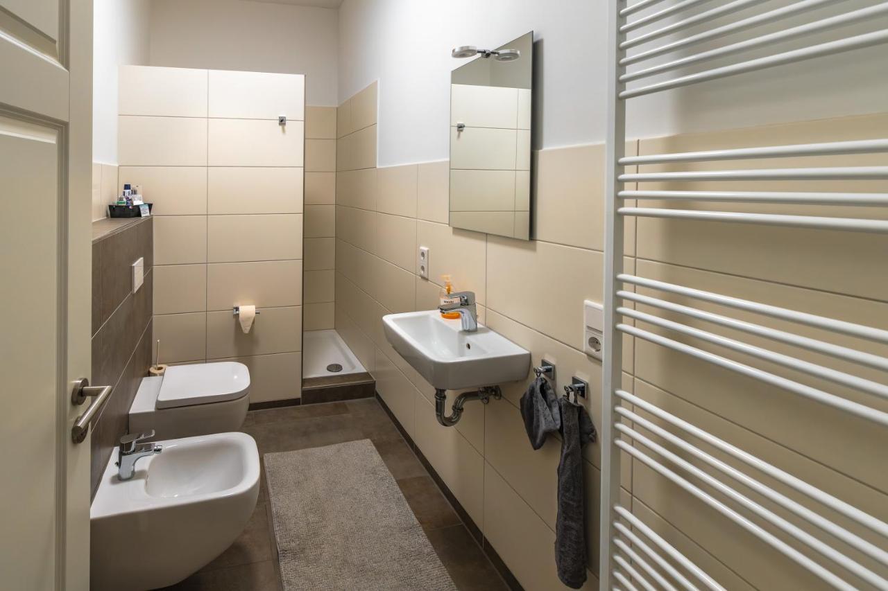 Modern 6 Bathroom Villa In The City Oldenburg Zewnętrze zdjęcie